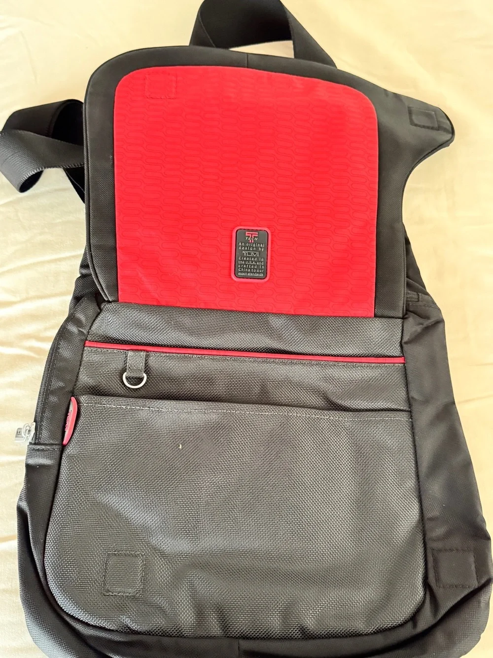 Tumi Black Travel Sling Bag with Red Trim - Picture 4 of 6
